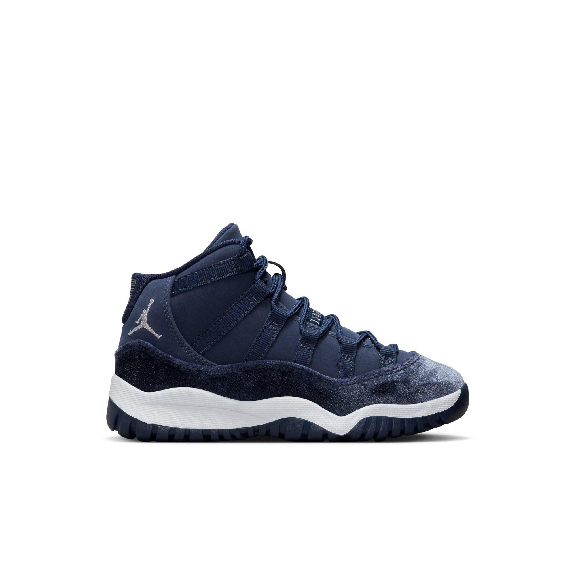 Jordan on sale 11 girls